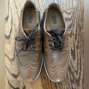 Boys Johnston & Murphy brown dress shoes size 2